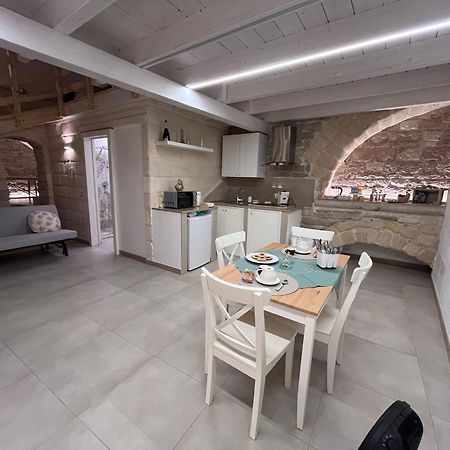 Epoca Suite House Trani Ngoại thất bức ảnh