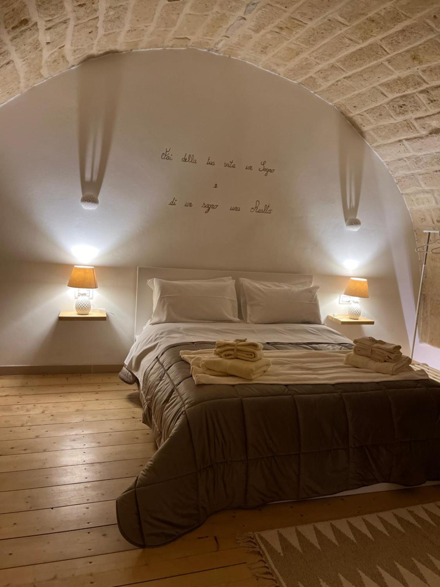 Epoca Suite House Trani Ngoại thất bức ảnh