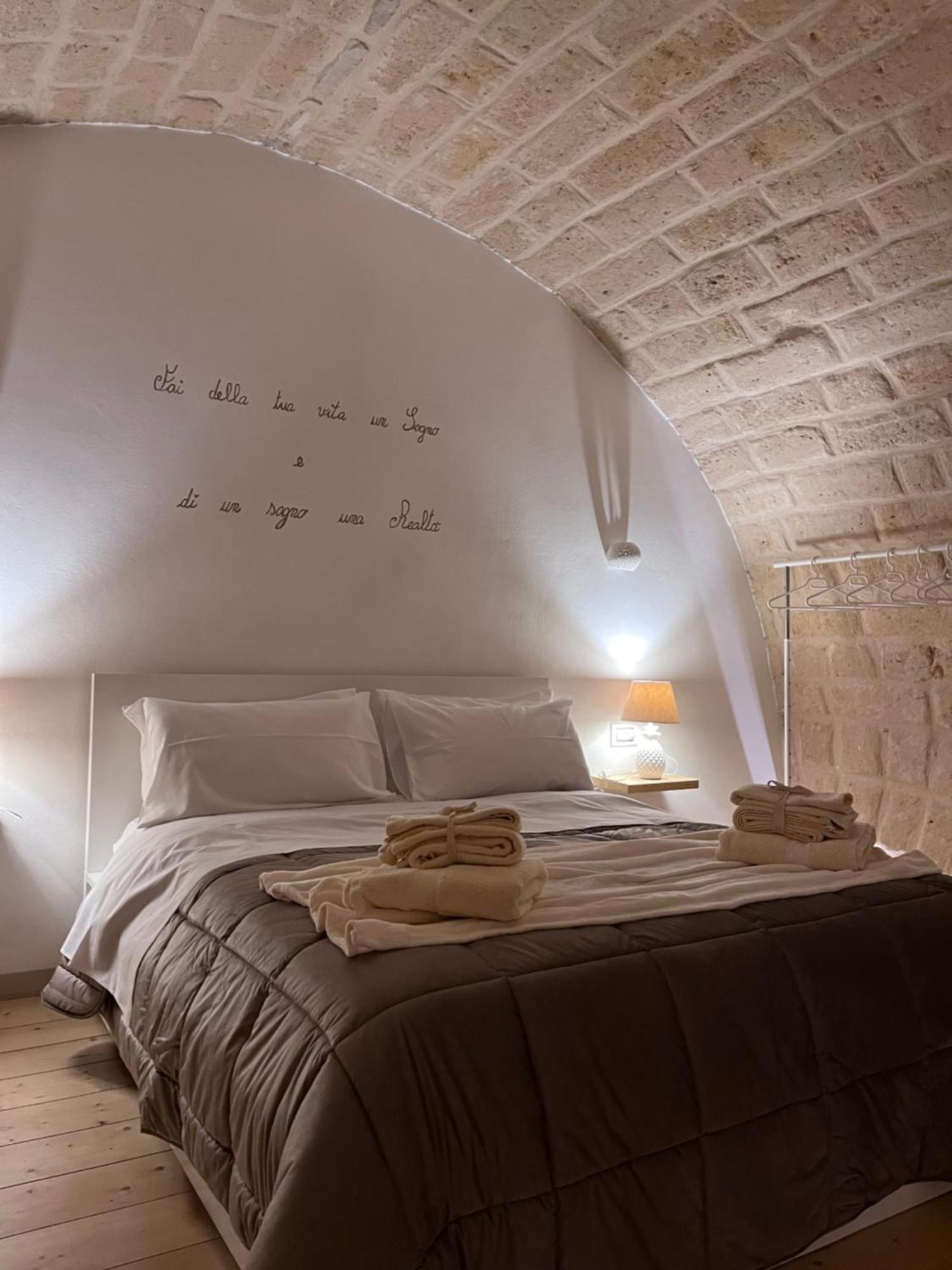 Epoca Suite House Trani Ngoại thất bức ảnh