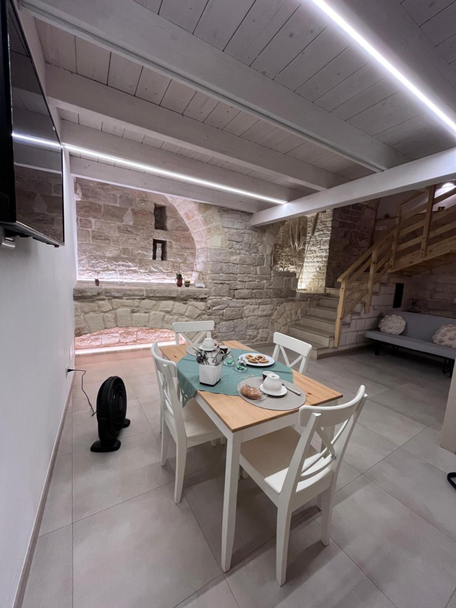 Epoca Suite House Trani Ngoại thất bức ảnh