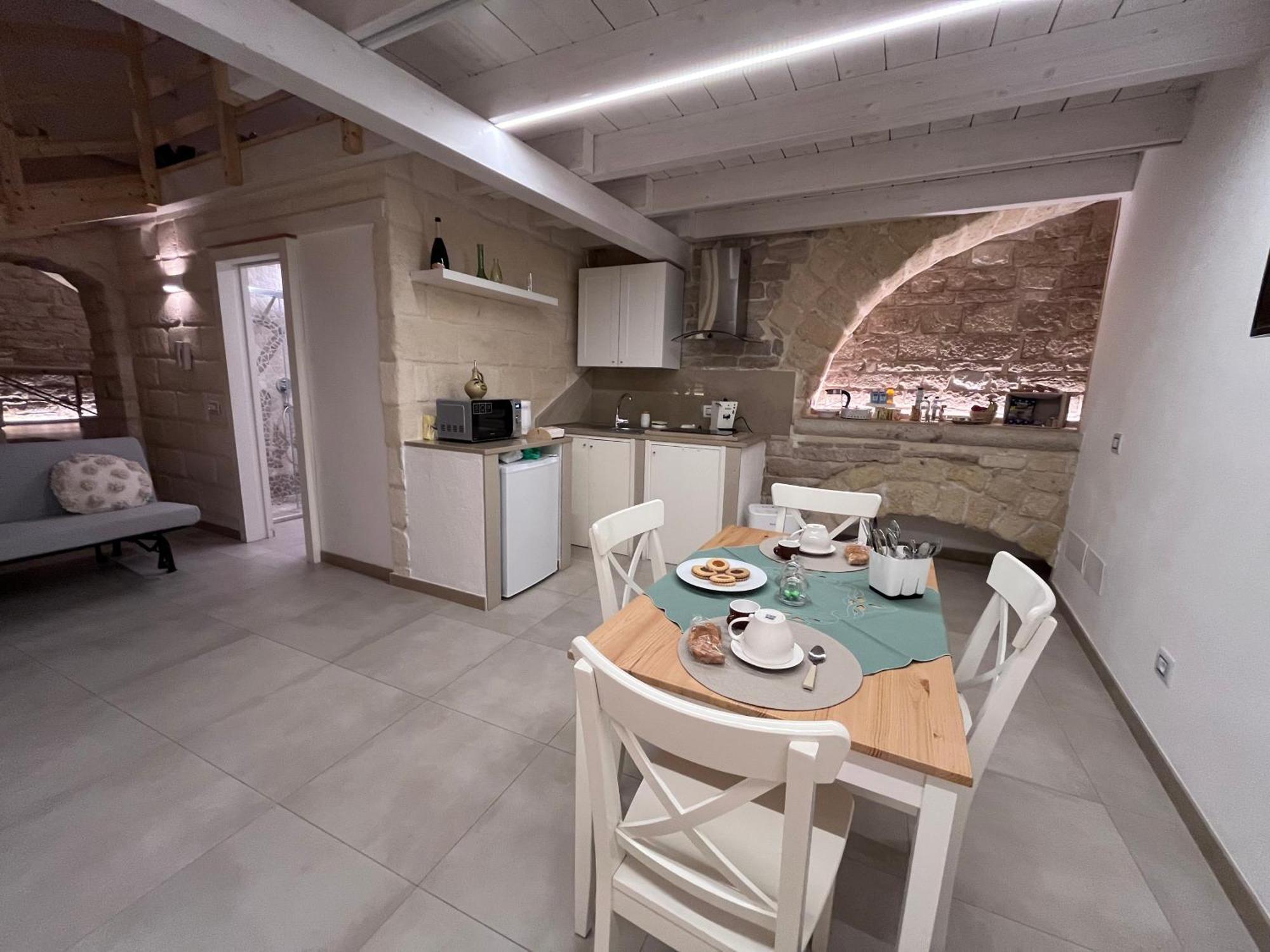 Epoca Suite House Trani Ngoại thất bức ảnh